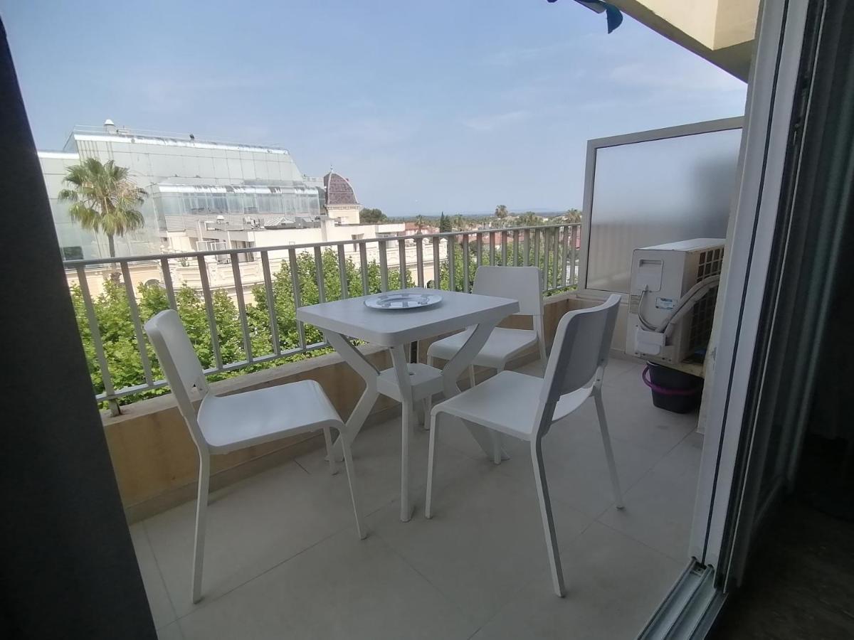 Résidence l'Emilia Hyères Exterior foto