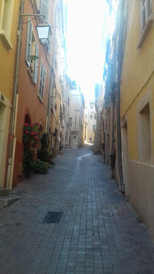 Résidence l'Emilia Hyères Exterior foto